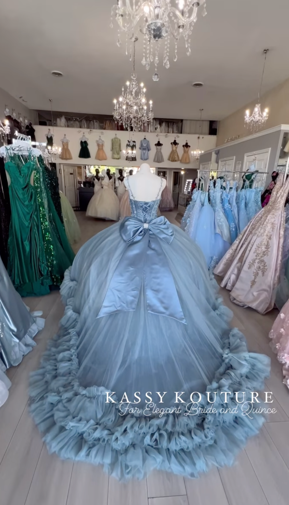 Elegant bride and clearance quinceañera